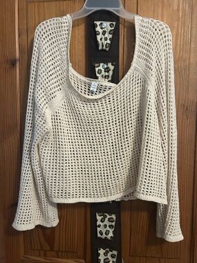 Old Navy Open-Weave Cream Scoop Neck Sweater, Can wear off shoulder